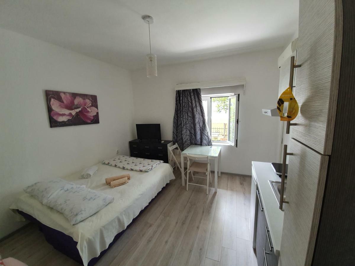 קוטור Studio Apartments Ilija מראה חיצוני תמונה